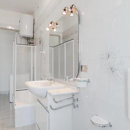 Casa Galluzzi, Ac Apartment *