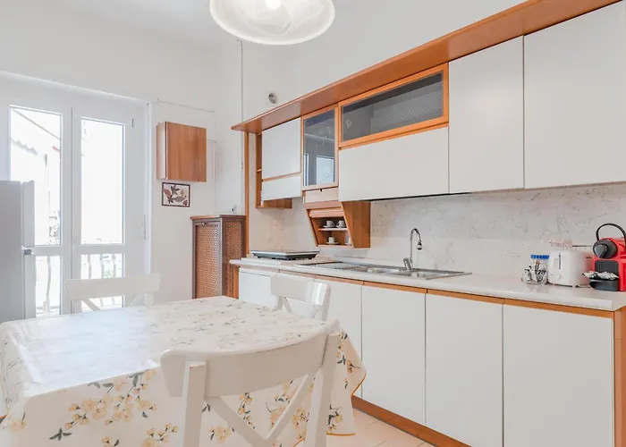 Casa Galluzzi, Ac Daire *